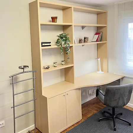 דירה Vetusta Nest *