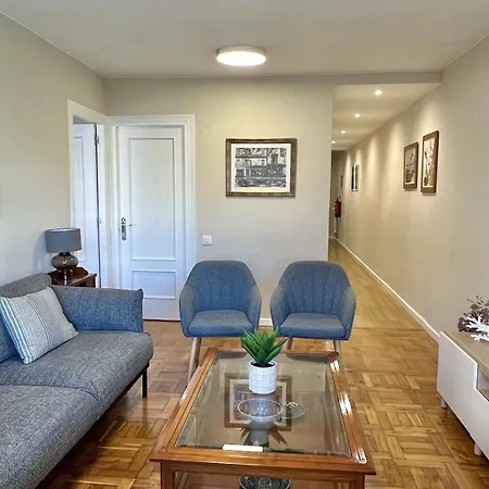 Vetusta Nest אוביידו